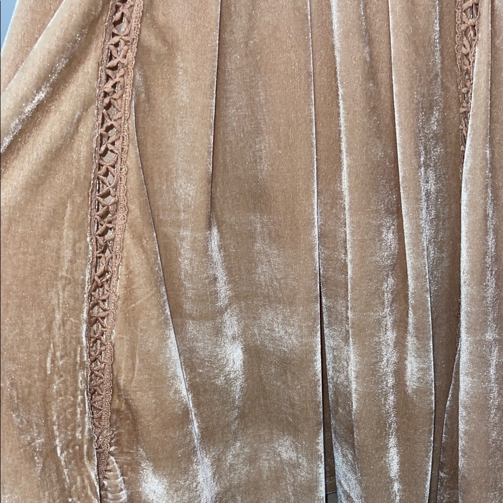 POL Velvet Embroidered Tunic in Light Camel - Picture 5 of 10